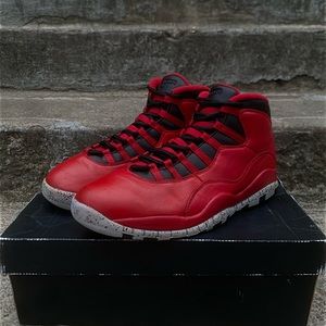 Air Jordan 10 Retro 30th Bulls Over Broadway